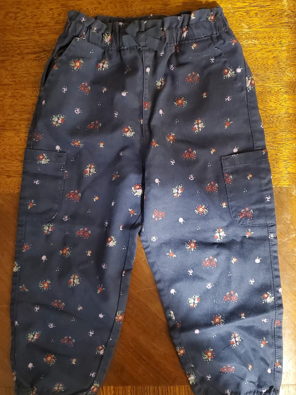 GAP floral navy